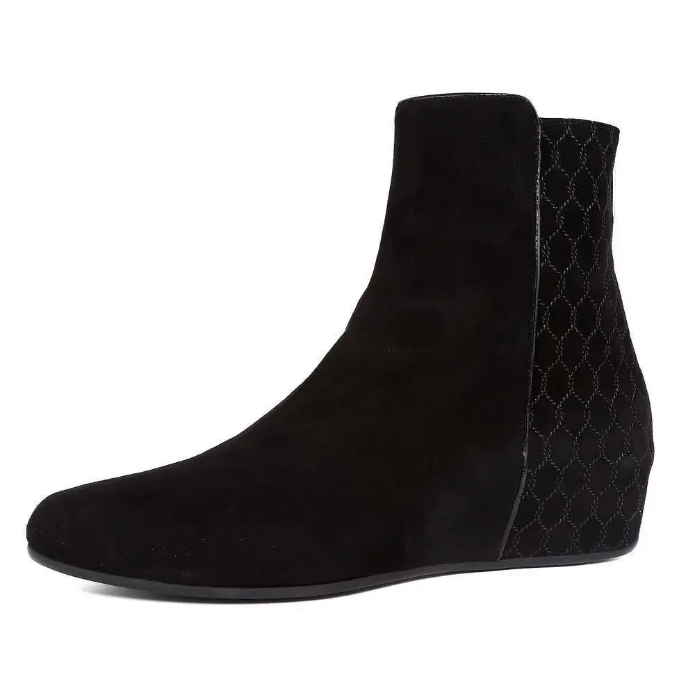 NWT Aquatalia Women's Black Suede Leather Wedge Heels Chelsea Boots Size 7